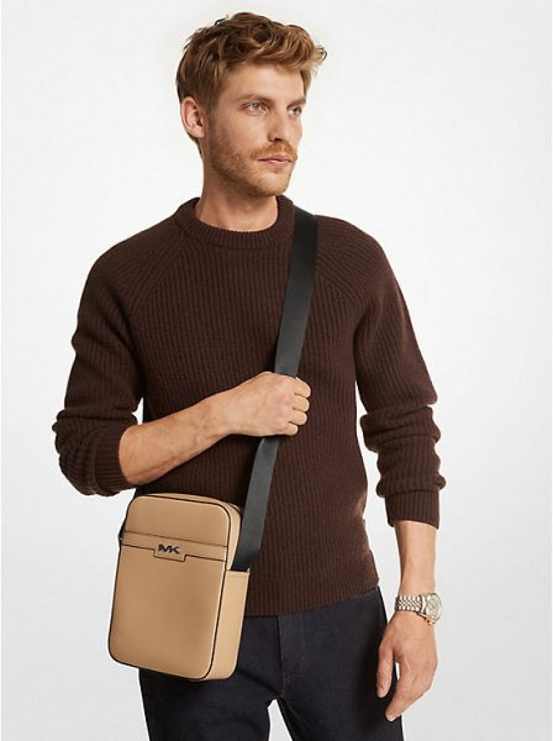 Michael Kors Cooper Textured Faux Leder crossbody taschen Herren Braun | 931527-HYO